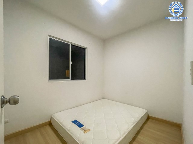 *****ทาวน์เฮ้าส์มือสองย่านกรุงเทพมหานคร ม.พฤกษาวิลล์ 89 รามอินทรา-วงแหวน เนื้อที่ 18.7 ตร.ว. ฟังก์ชัน 3 ห้องนอน 2 ห้องน้ำ 1 ที่จอดรถ แถมฟรี! 2 เครื่องปรับอากาศ บนทำเลเดินทางสะดวก เชื่อมต่อถ.กาญจนาภิเษก ถ.คู้บอน ถ.รามอินทรา จองเลย!